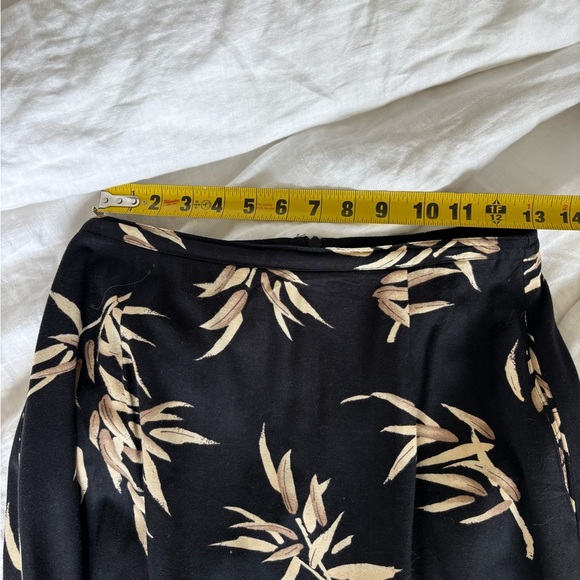 Vintage Signature by Jerell Made in USA Black and Cream Leaf Maxi Skirt - Picture 3 of 7